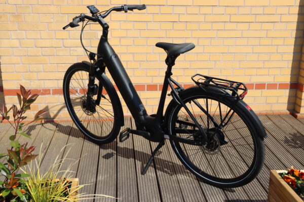 CUBE Supreme Hybrid Deluxe SLT 625 – Bild 3