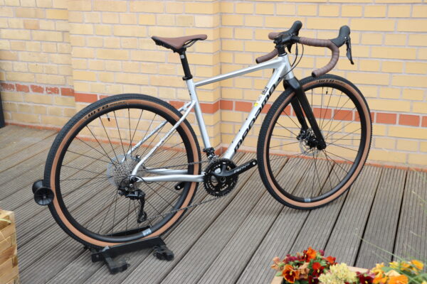 MEGAMO Jakar 30 Gravelbike – Bild 4