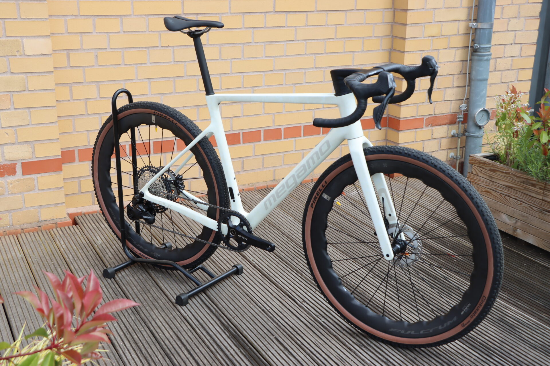 MEGAMO Silk 03 Gravelbike 2026 – Bild 2