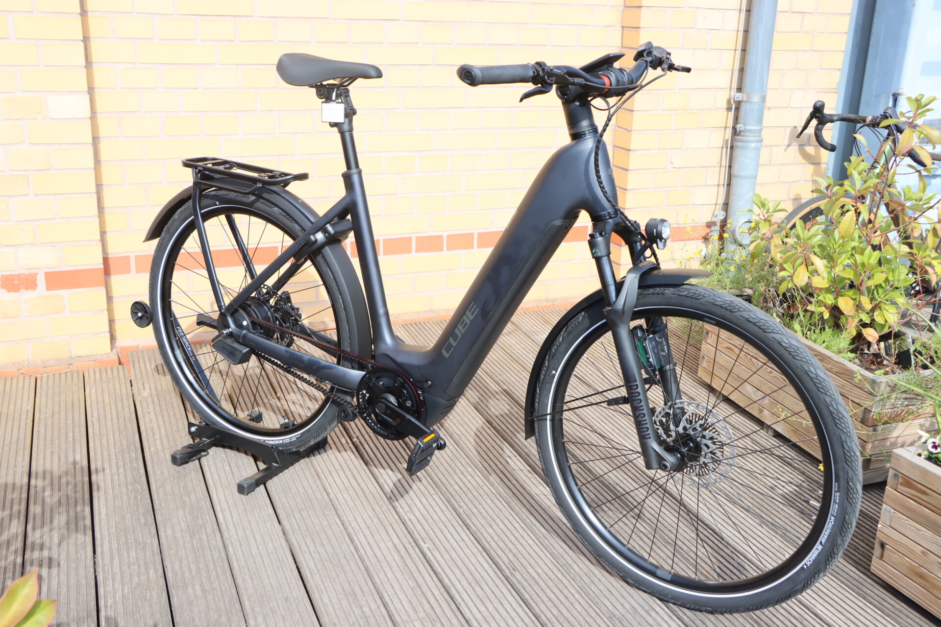 CUBE Kathmandu Hybrid Deluxe EXC 800 2027 – Bild 2
